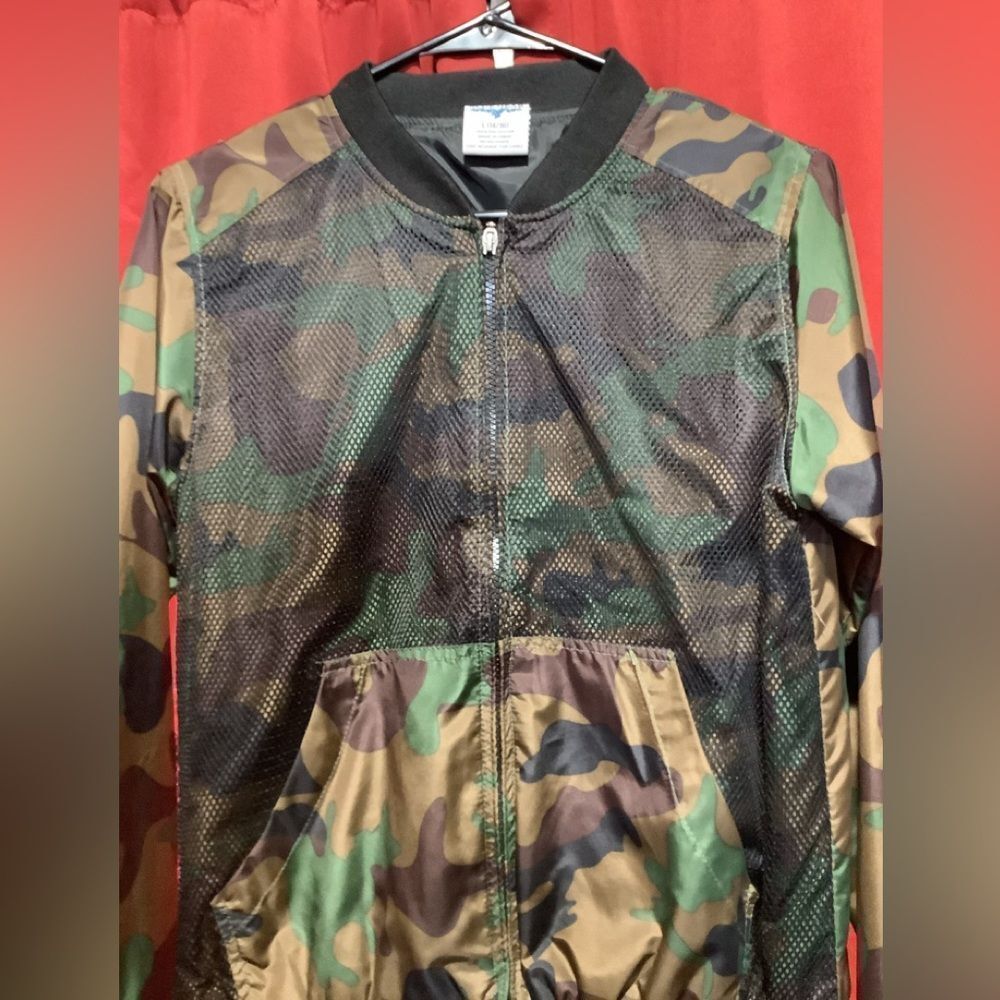 Windbreaker 